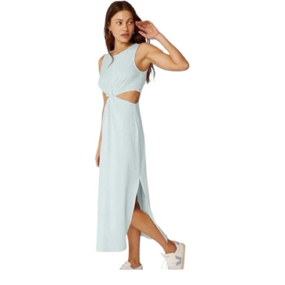 NWOT Beyond Yoga Around The World Midi Dress
Sky Side Slit